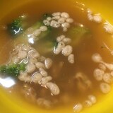 ブロッコリー、揚げ玉、納豆の味噌汁